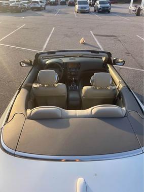 Photo 3 of 12 of 2011 INFINITI G37 Base